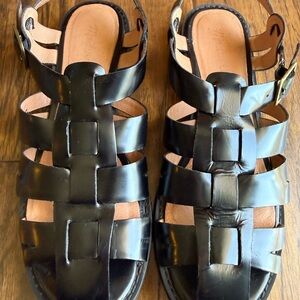 Chic Black Strappy Sandals